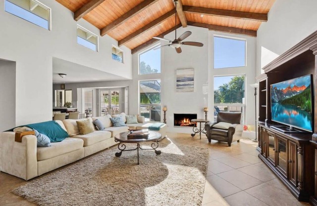 Scottsdale LuxVilla -7 BR!- Mins to TPC and Casino