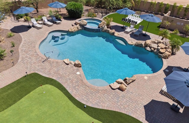 Luxury 8BR | 8BA | Sleeps 40 | Heated Pool, Pickleball, Sauna & Rooftop