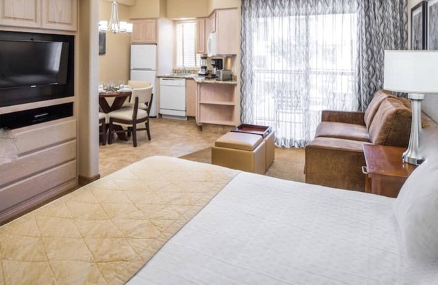 Scottsdale Villa 2 BR Condo with Pool near TPC Golf Course