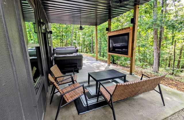 10min to SDC 15min to TRL Fire Pit New Build
