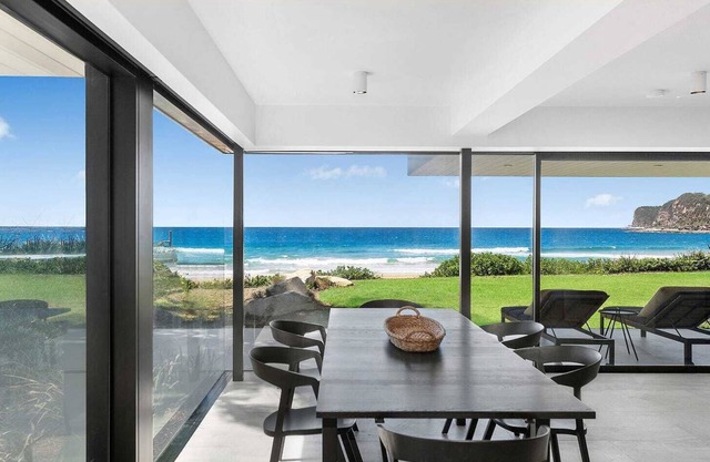 Sea Belle by Coast Hosting