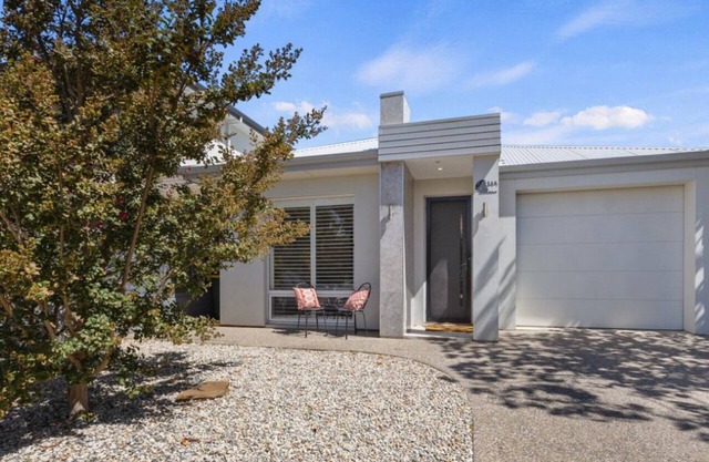 Sea Belle by Wine Coast Holidays