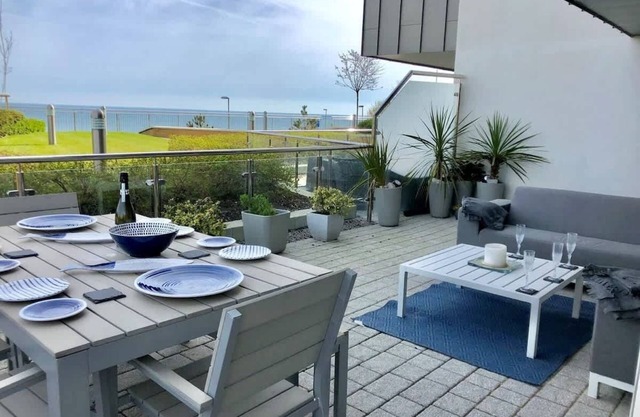 Sea Breeze - Deux Chambres Appartement, Couchages 4