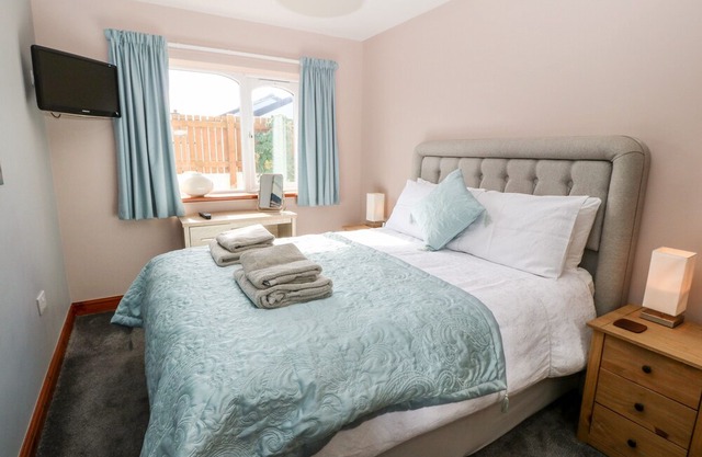 Sea Breeze, DINAS DINLLE