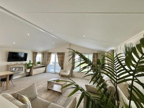 Sea Breeze Villa near to Newquay sleeping 6 guests