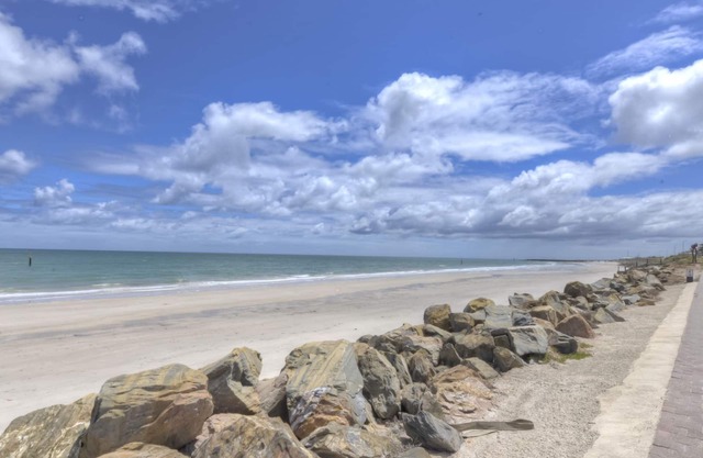 Sea By Your Side - Parfait Esplanade Living