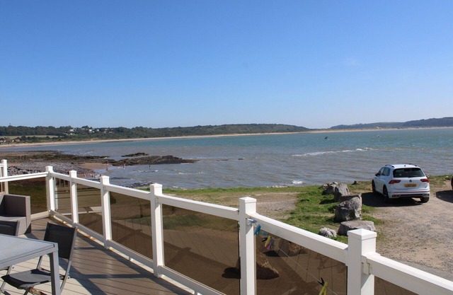 Sea Front 2 Bedroom Lodge (Honeysuckle 95) at Trecco Bay Holiday Park, Porthcawl