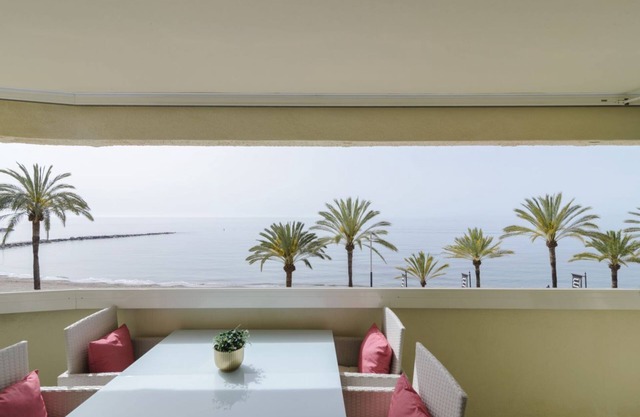 Sea Front Apartment in Marbella Center