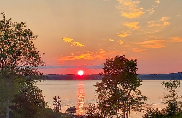 Sea Glass Beach | House in Penobscot with spectacular bay views