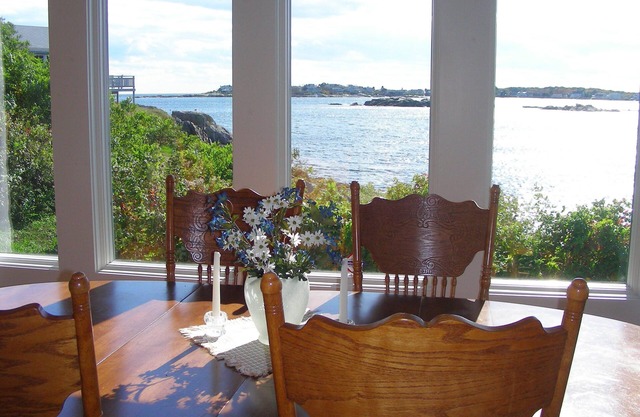 «Sea Haven» 3 BR Oceanfront et à quelques pas de Fortunes Rocks Beach