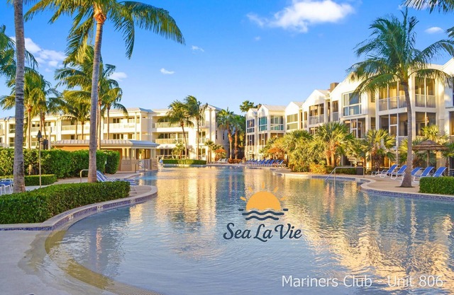 AVENTURE AWAITS II - MARINER'S CLUB 806 -KEY LARGO RESORT STYLE MAISON DE VACANCES
