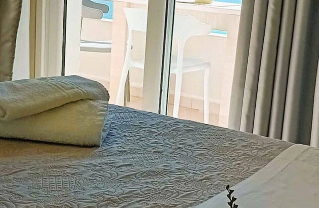 Sea Side Serenity 5: 4 persons