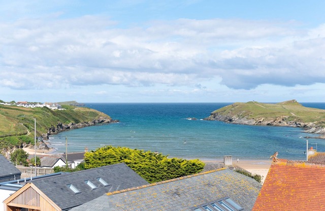 Sea Thrift Porth - sleeps 4 guests in 2 bedrooms