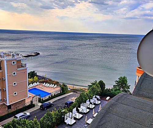 Sea Viev apartment in Grand Hotel