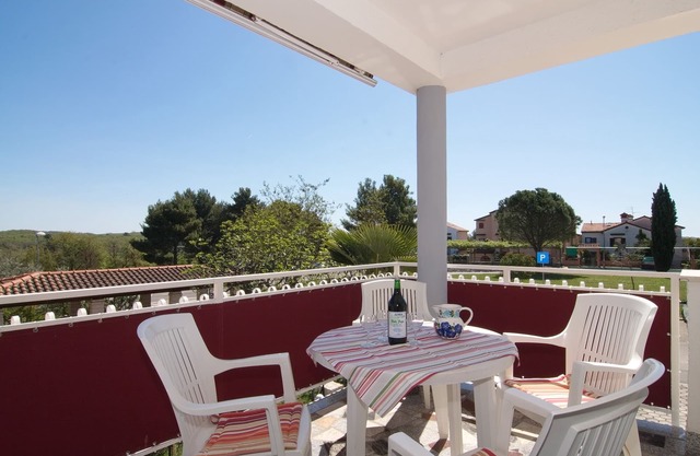 Vue mer, 300m de la plage, 3 chambres, 2 salles de bain, lave-linge / lave-vaisselle