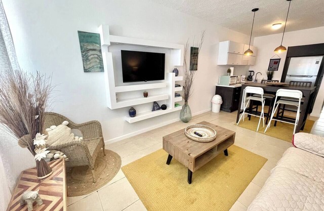 Sea View: Beach Front Apartment with Pool