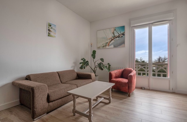 A 50m de la plage Apt vue mer