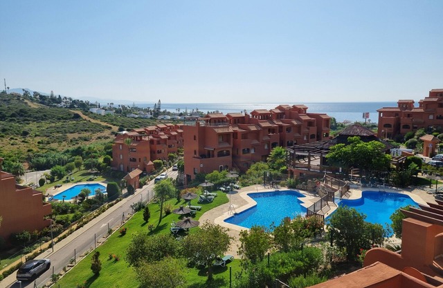 Sea View Duplex Apartment with Hot Tub near Estepona - Casa Bella Vista