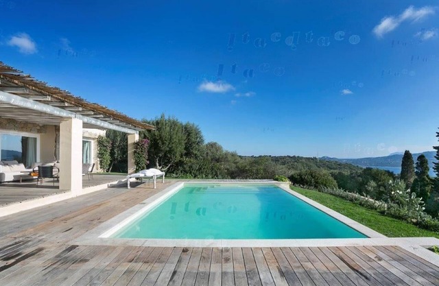 Villa vue mer avec piscine privée, 3 chambres, 3 salles de bain