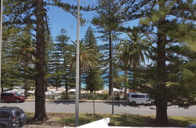 Seabreeze Beach Hotel