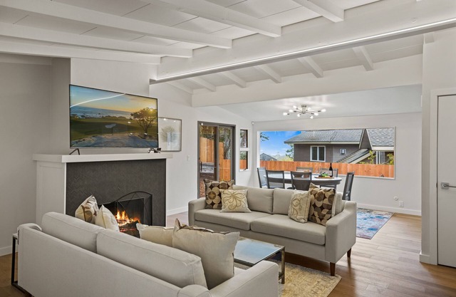 SeaClusion: Remodeled 3 Bedroom 2 Bath Nestled is a Quiet Pacific Grove Neighbor