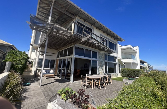 Seafront Luxury close to Grange Golf