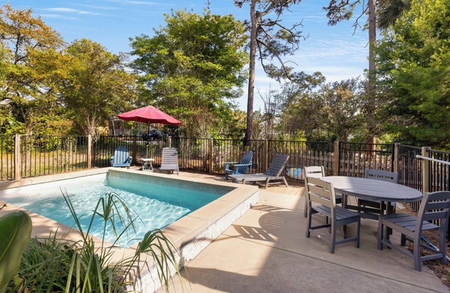 Seagrove - Private Heated Pool - Golf Cart