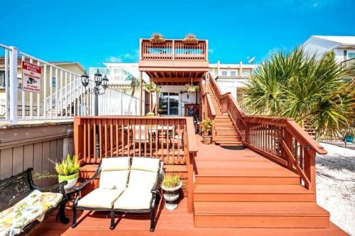 Seahab Waterfront views Dock Priv Beach access