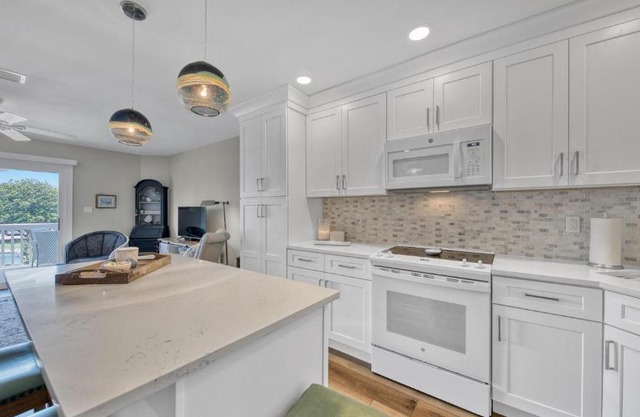 Seahaunts 6A - Steps to the beach updated in 2022 south side of 30A