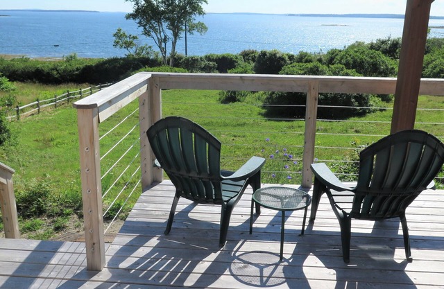 Sealport Ocean Side Cozy Cottage