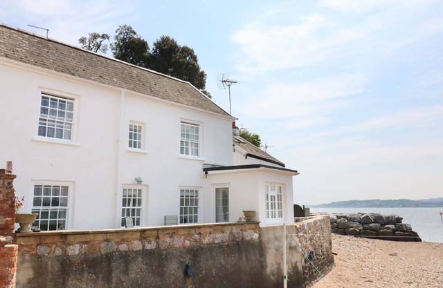 SEARLES, les animaux domestiques, avec un jardin à Lympstone, Ref 980889