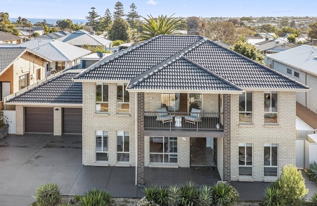 Seascape by Wine Coast Holiday Rentals - Escape to Luxurious Seascape by Wine Coast Holiday Rentals