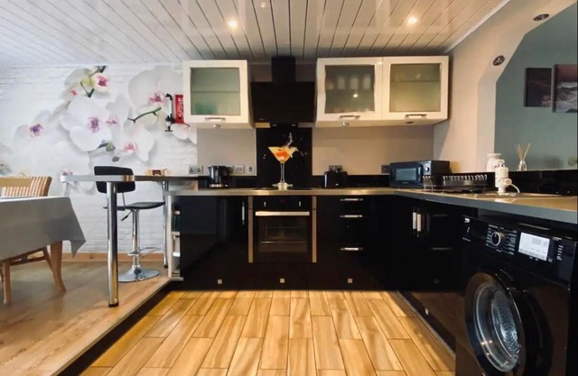 Seasgair House