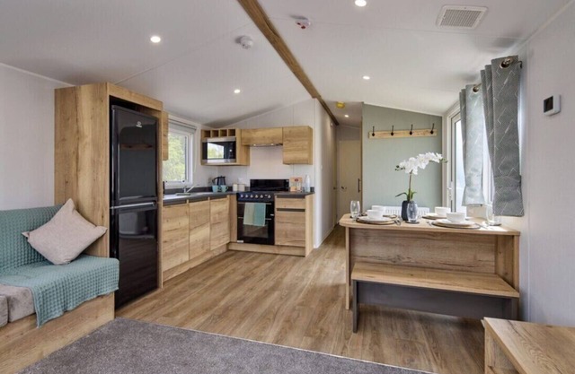 Serene Seaside Caravan in Eyemouth