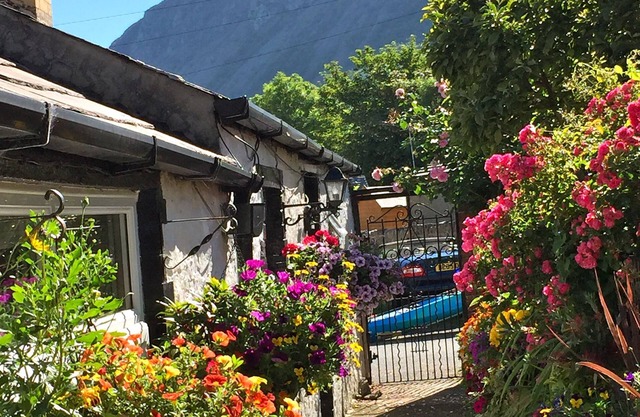 Seaside Cottage, dog friendly, près de la plage et du parc national de Snowdonia