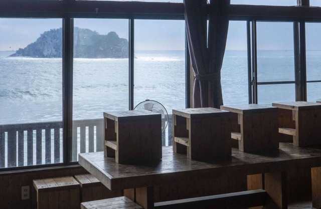 Seaside detached house for 20 people Free linen / Kamo-gun Shizuoka