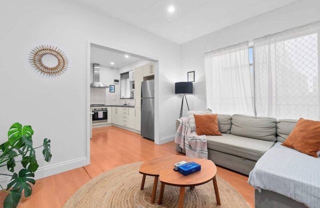 Seaside Escape 2BR Unit Steps to Henley Beach