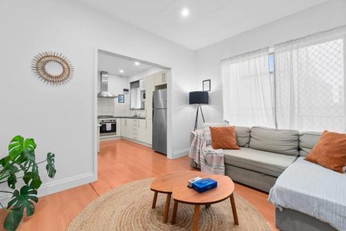 Seaside Escape 2BR Unit Steps to Henley Beach
