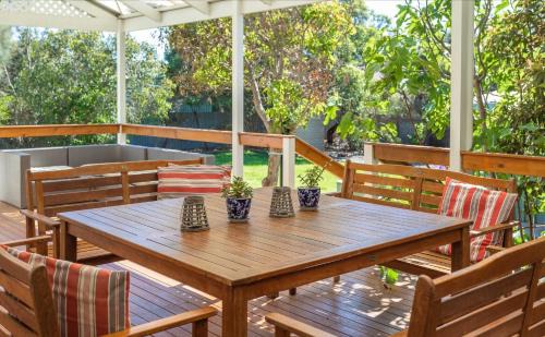 Seaside Escape Cottage free WIFI Pet Friendly