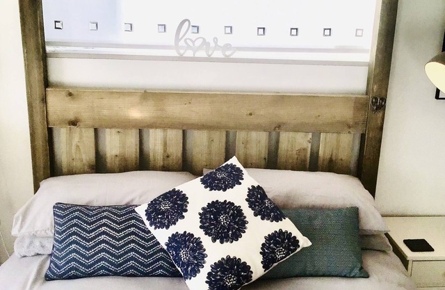 Seaside Escape at Looe Apartment