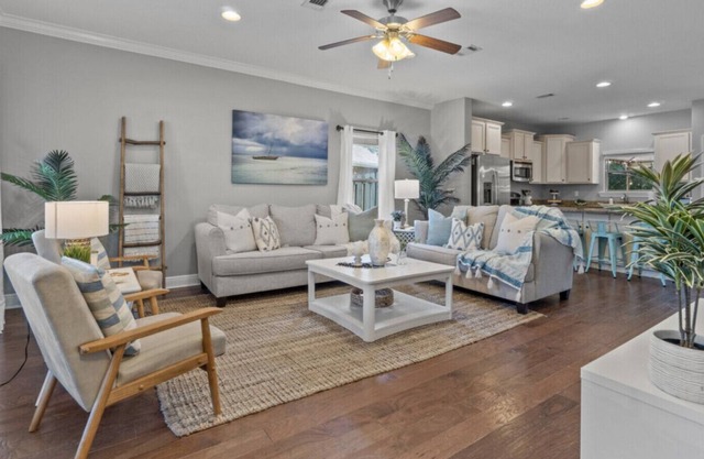 Seaside Escape 30A to the Bay - Minimum 30 Day stays ADA ACCESSIBLE