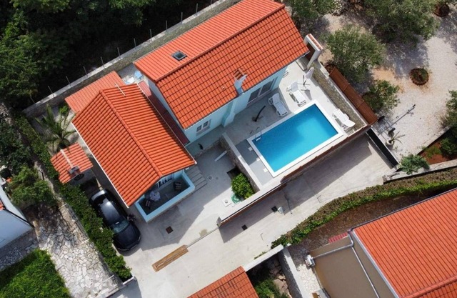 Maison près de la mer avec la piscine Vinjerac, Zadar (K-9689)