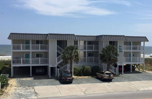 Avez-vous besoin d'un "Seaside Retreat" relaxant, ne cherchez plus ce condo Oceanfront est prêt pour vous et il est aussi les animaux de compagnie!