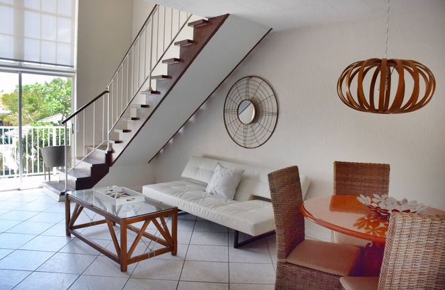 Seaside Retreat! Spacious Suite w/ Private Beach Access, Outdoor Pool, Parking