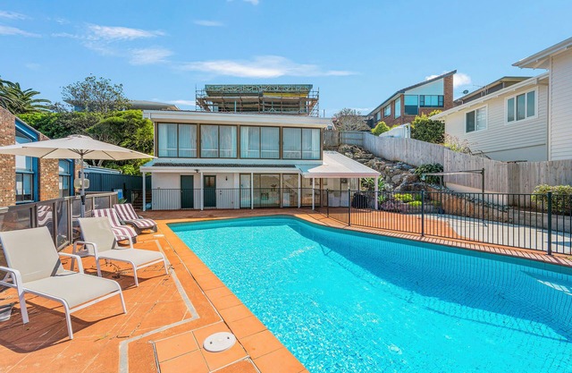 Seaside Serenity: 1 BR, 1 BA House in Port Macquarie, Sleeps 2