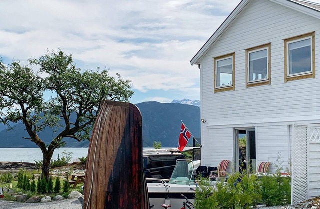 Serenite en bord de mer a Hardangerfjord-By Traum