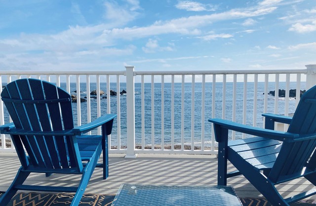 Seaside Serenity Oceanfront Cottage with private beach Perkins Cove New 2025