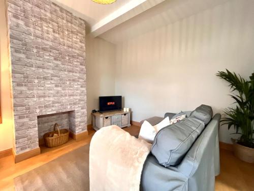 Seaside Snug by Honeywhite Homes