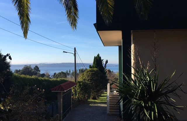 Villa bord de mer, vue incroyable & grand jardin au calme