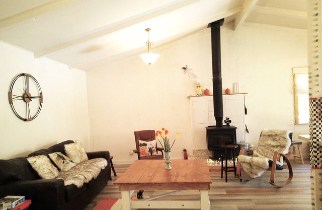 *Seasonal River Rustic Suite*